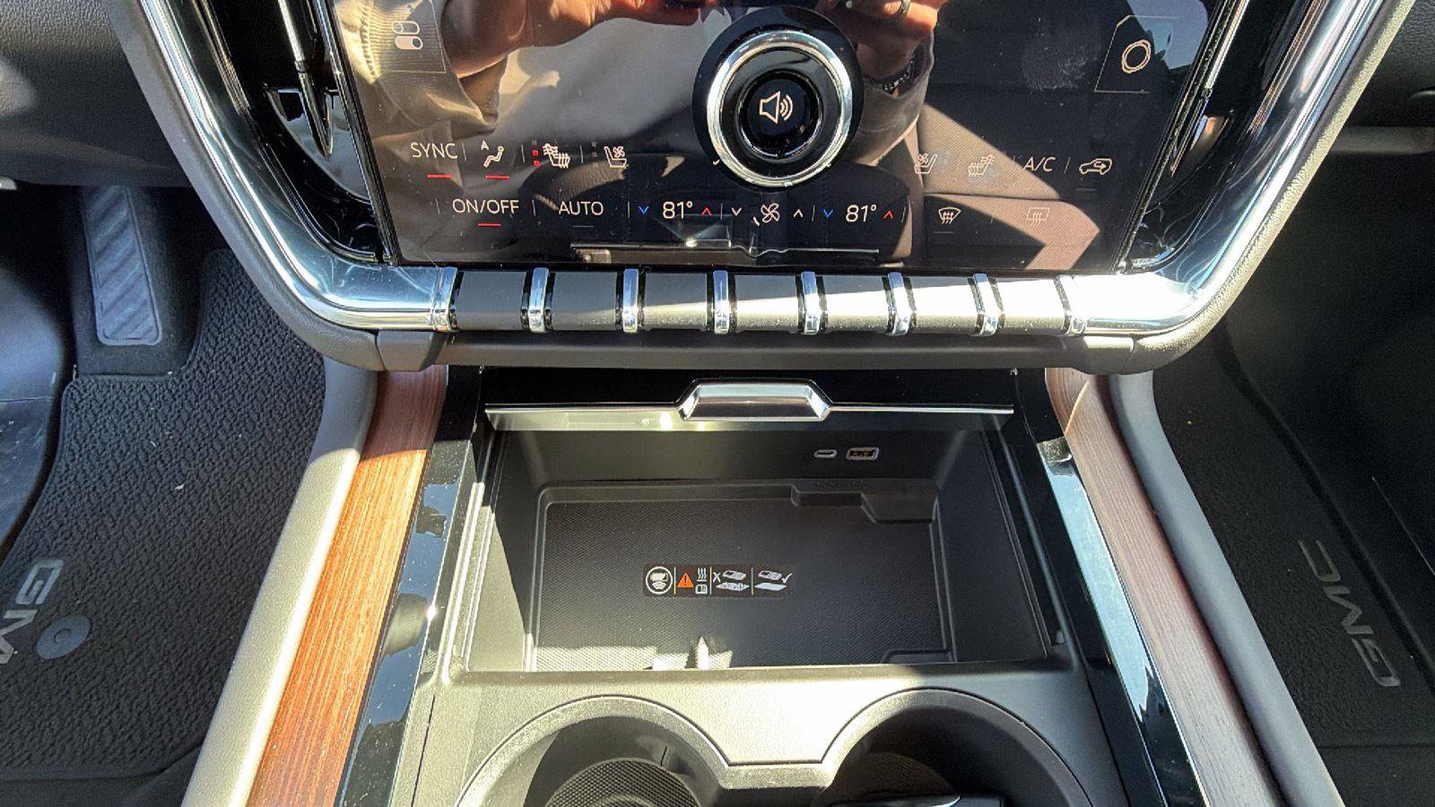 New 2026 GMC Yukon Denali image 24