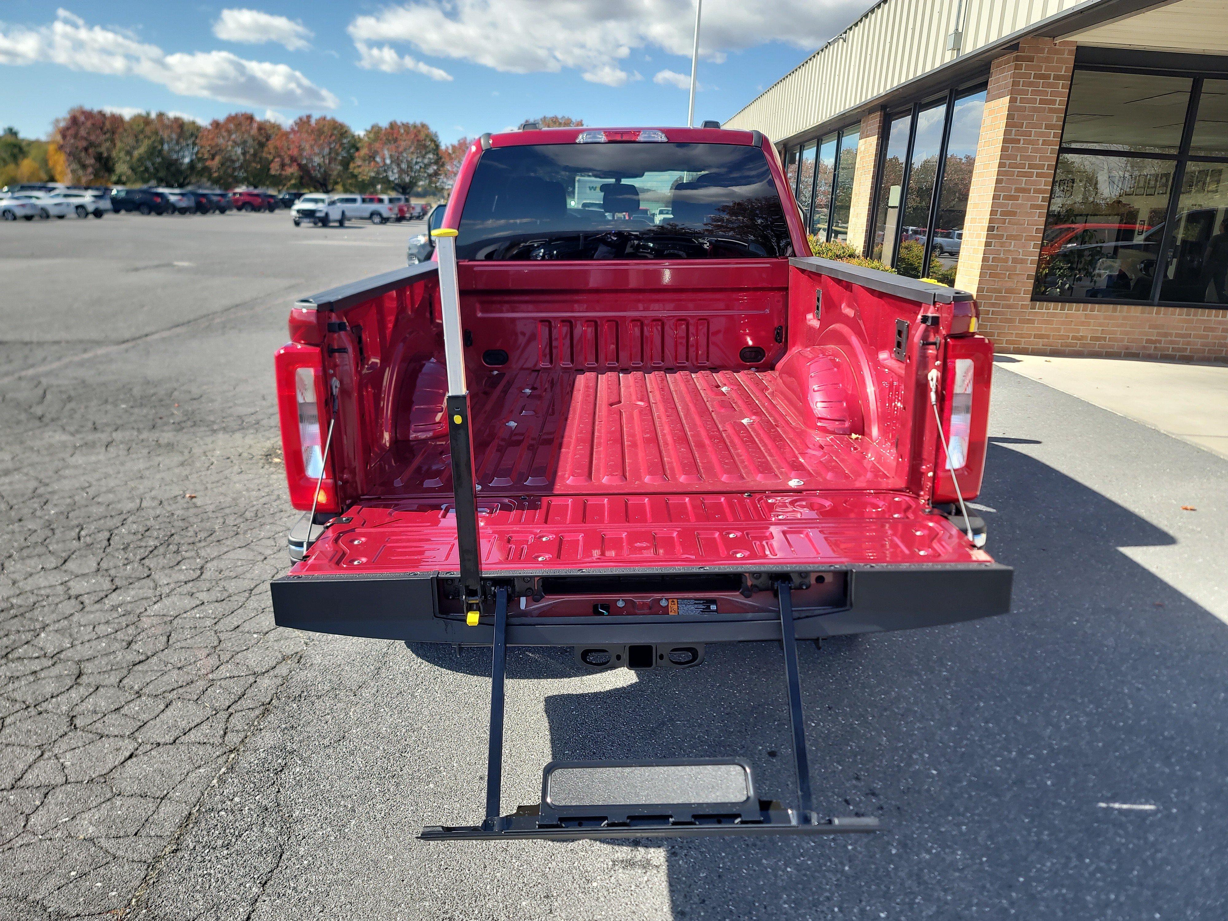 New 2026 Ford F350 XLT w/ FX4 Off-Road Package AWD/4WD image 12