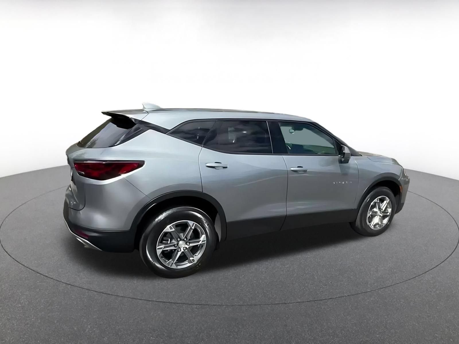 Used 2026 Chevrolet Blazer LT FWD image 14