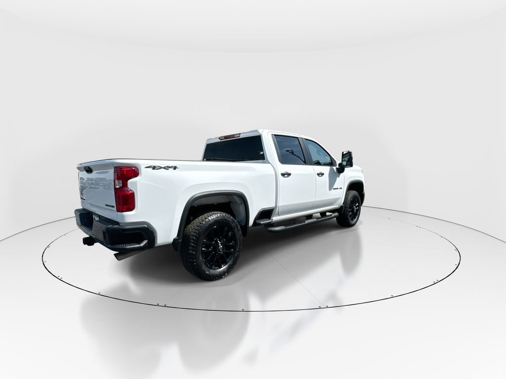 Used 2025 Chevrolet Silverado 2500 Custom w/ Custom Blackout Package image 8