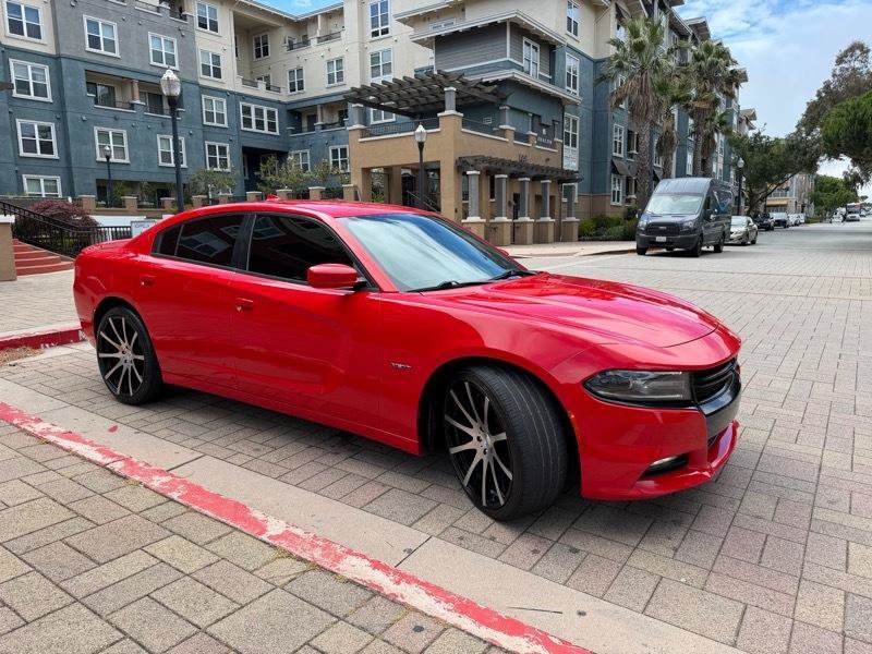 Used 2016 Dodge Charger R/T w/ Plus Group RWD image 13