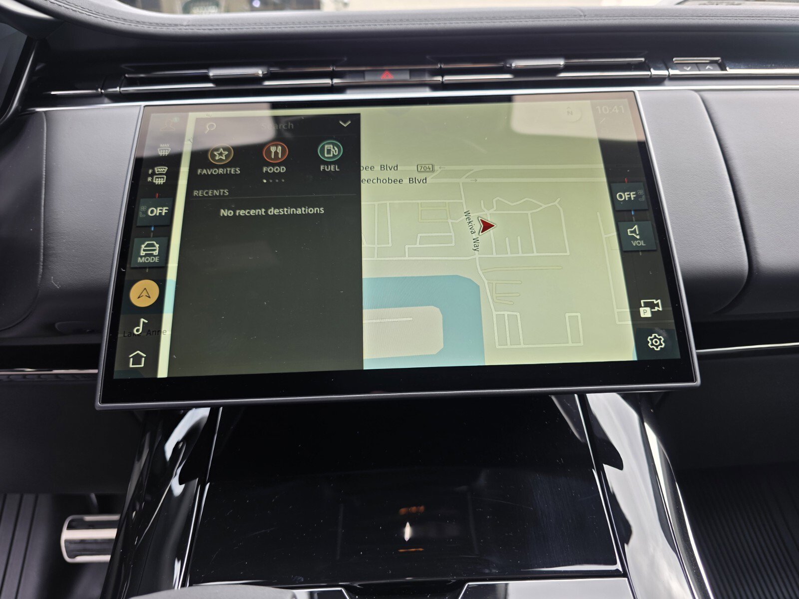 New 2026 Land Rover Range Rover Sport Dynamic SE image 14