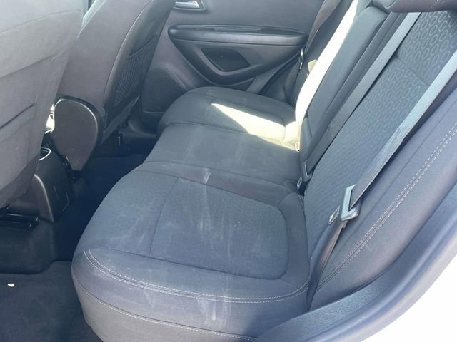 Used 2022 Chevrolet Trax LS AWD/4WD image 12