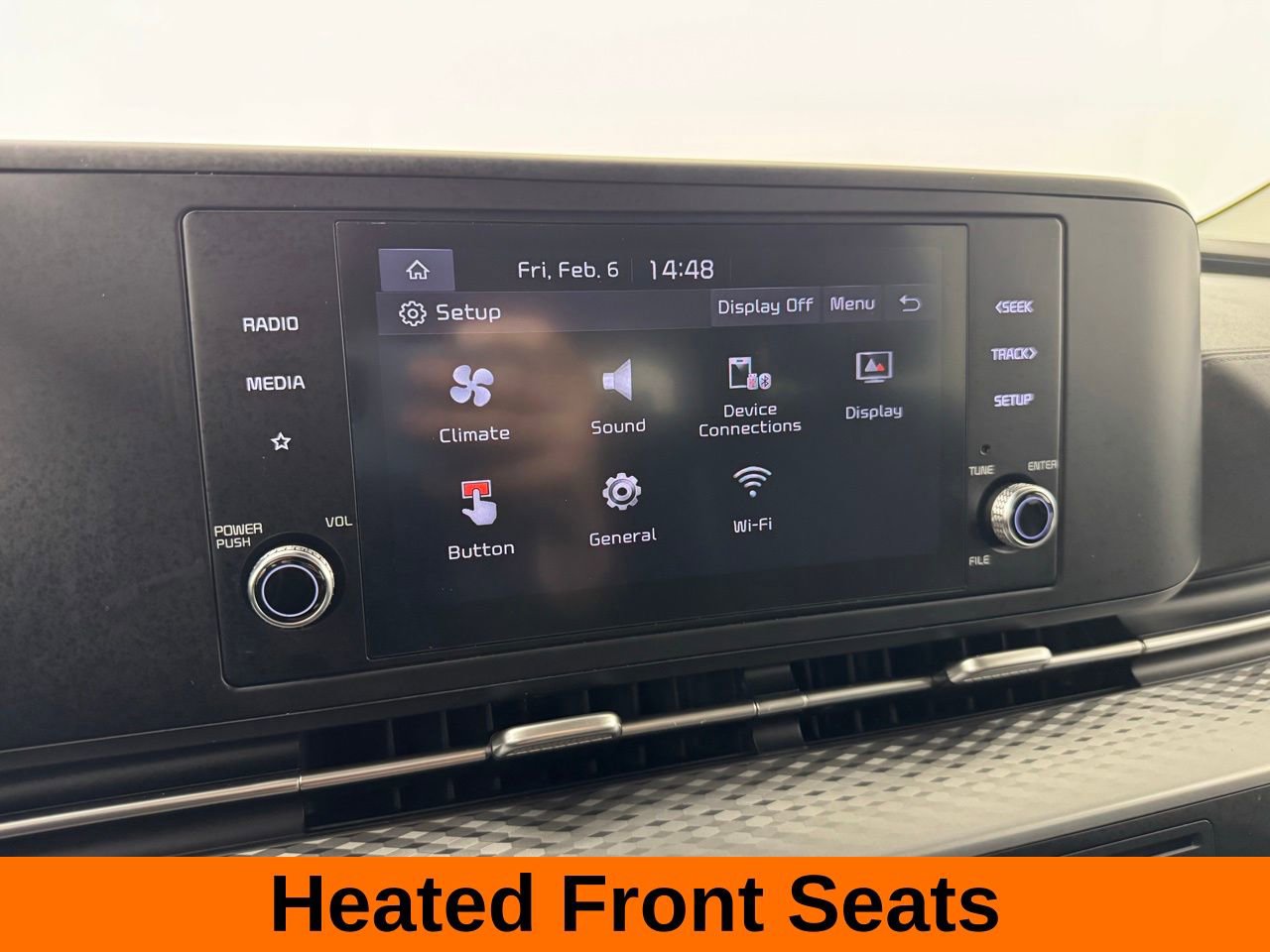 Used 2023 Kia Carnival LX image 12