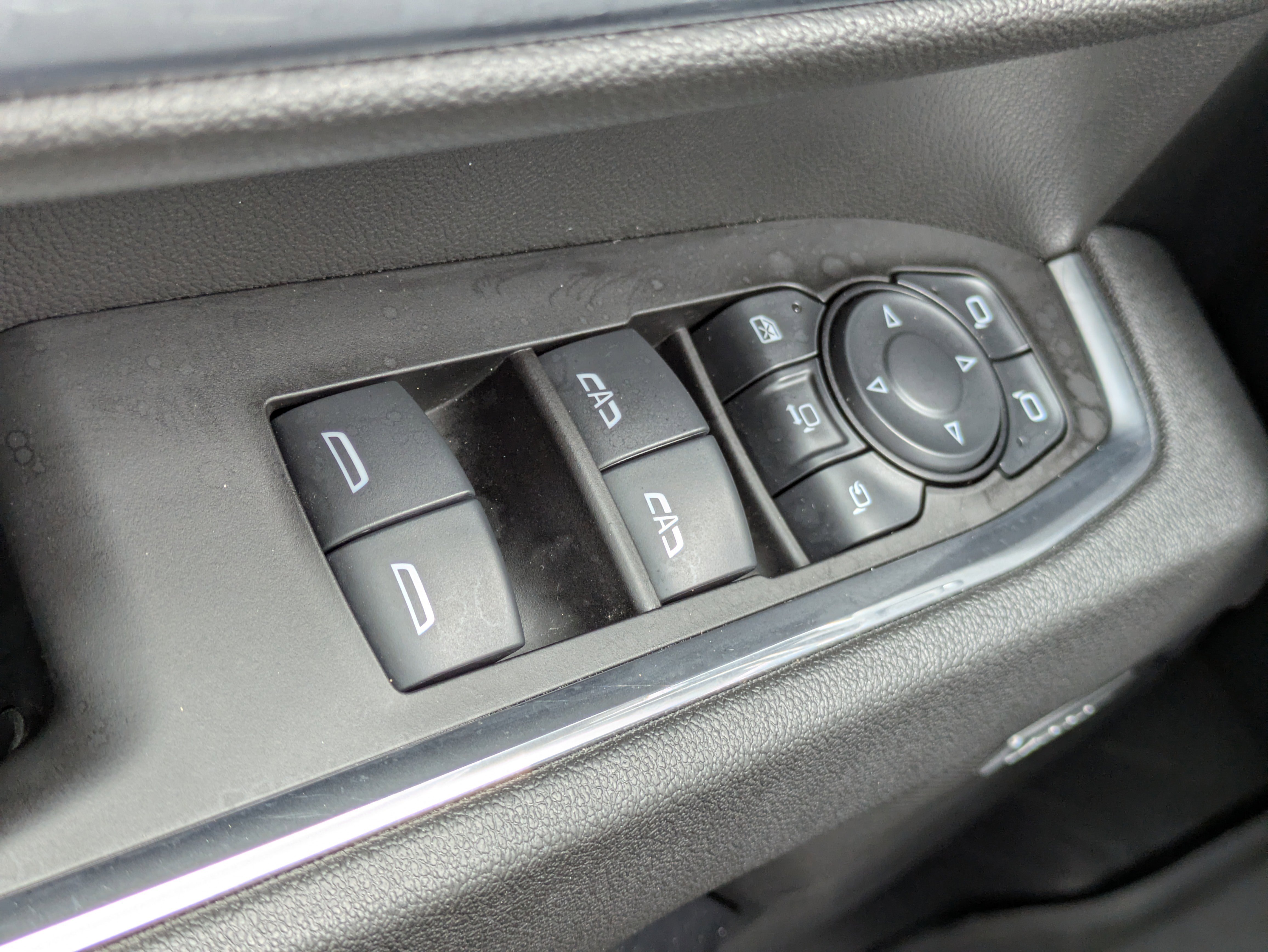 Used 2025 Chevrolet Silverado 2500 LTZ w/ LTZ Plus Package image 12