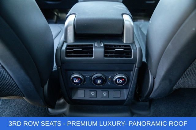 Used 2024 Land Rover Defender 130 S image 48