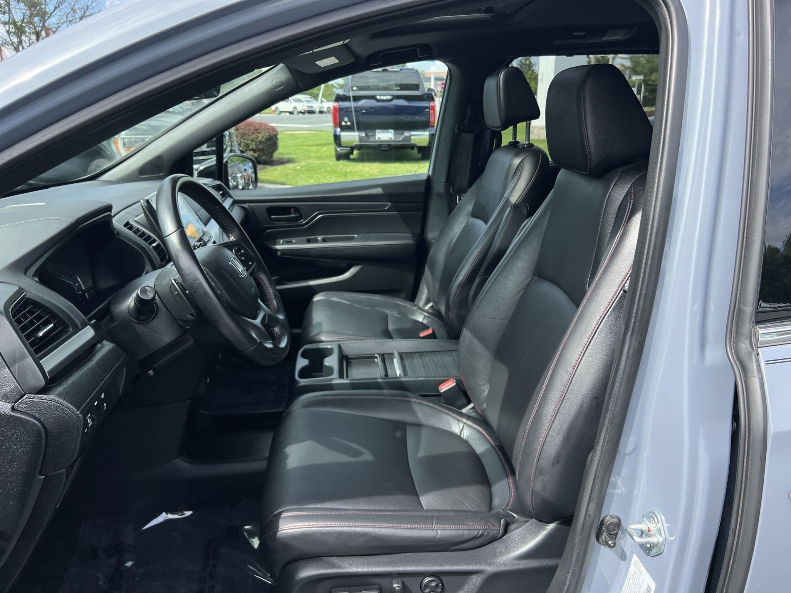 Used 2024 Honda Odyssey Sport image 13