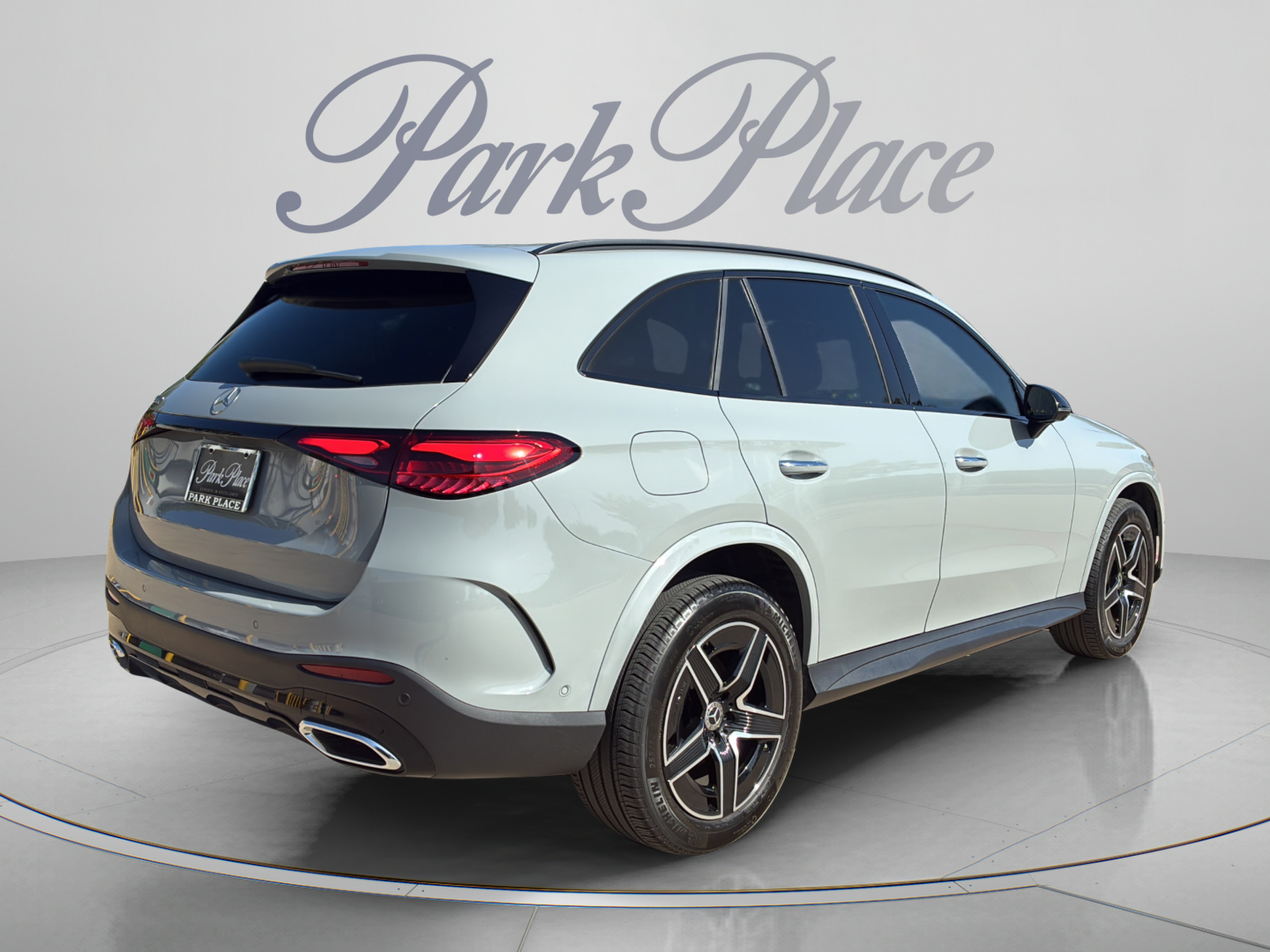 Used 2026 Mercedes-Benz GLC 300 image 26