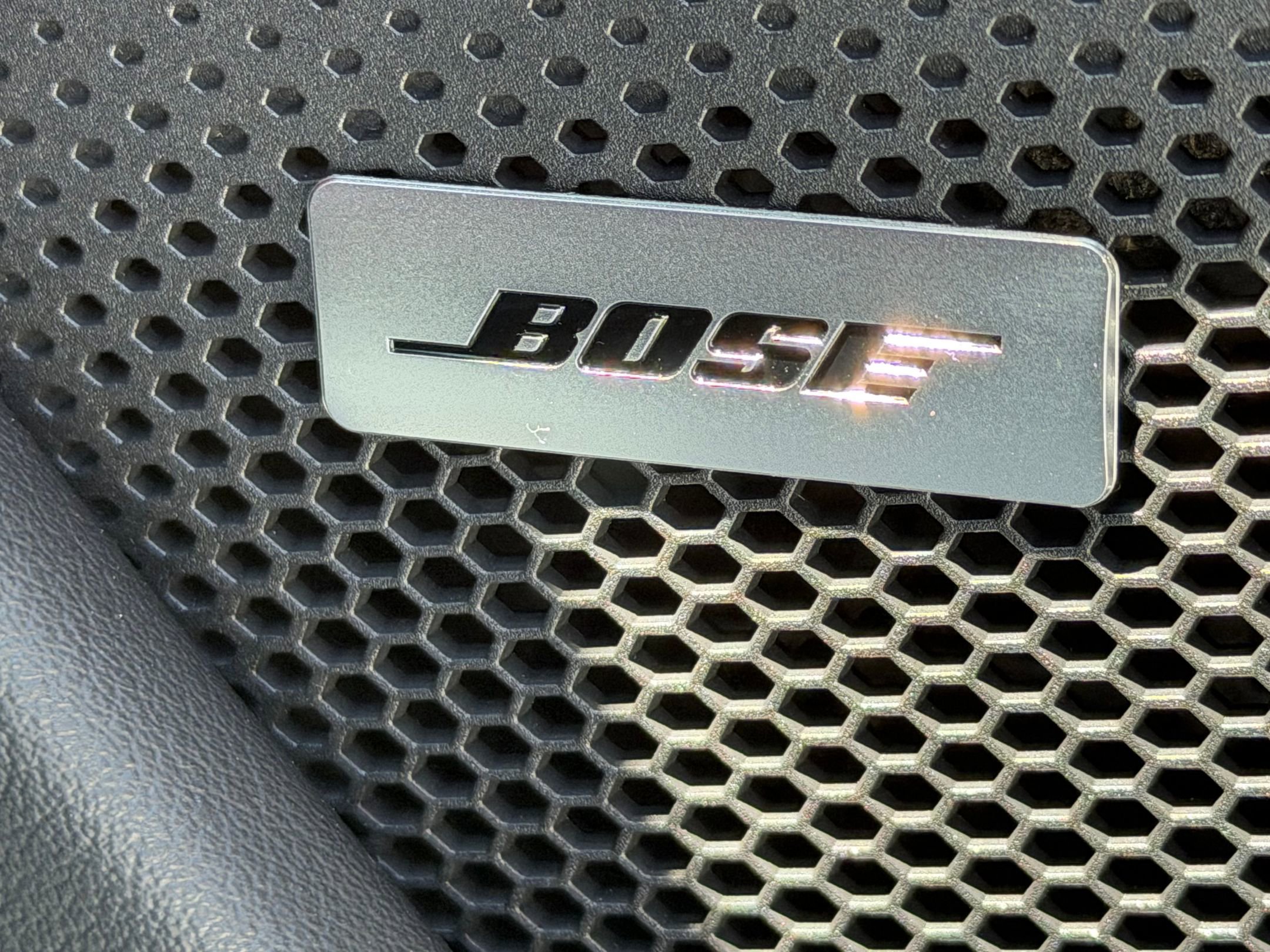 New 2026 Porsche Taycan AWD/4WD image 19
