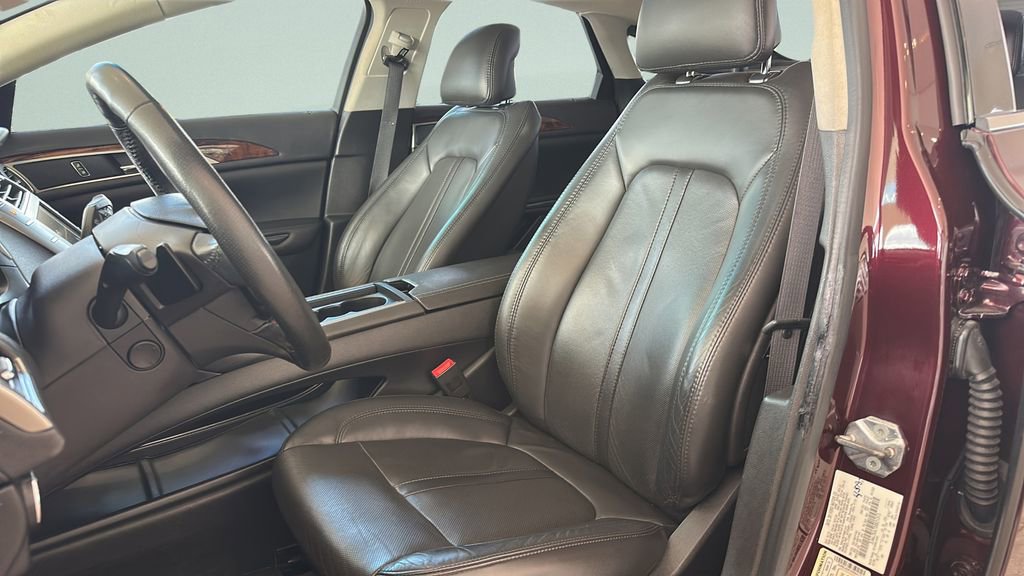 Used 2013 Lincoln MKZ FWD image 28