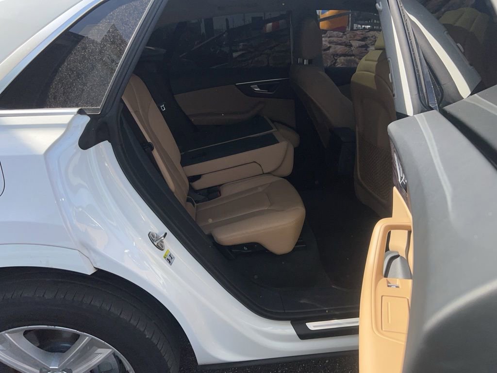 Used 2019 Audi Q8 Premium w/ Convenience Package image 16