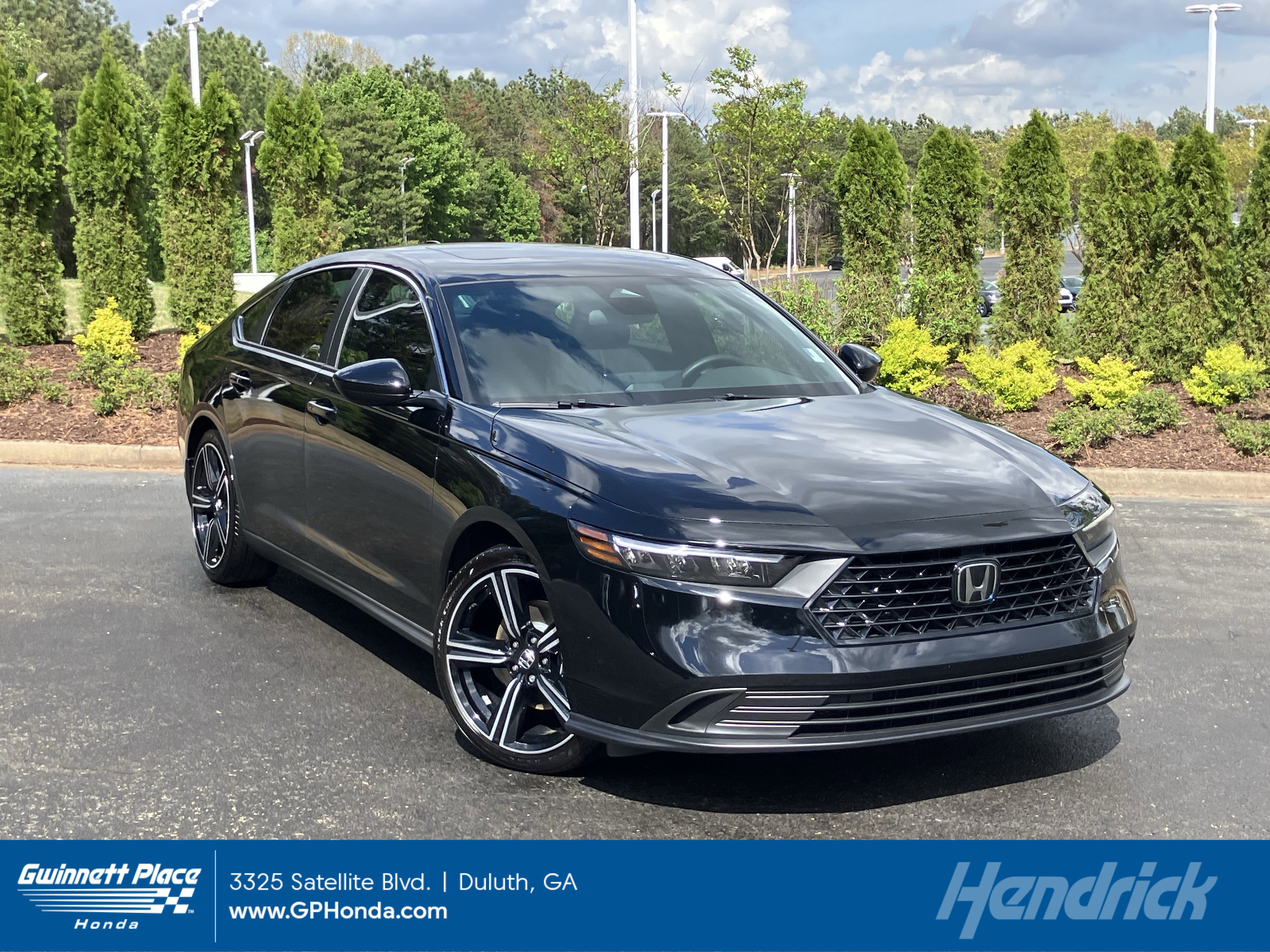 Used 2025 Honda Accord Sport image 1