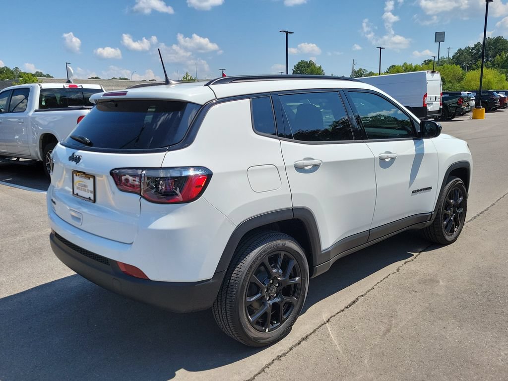 New 2026 Jeep Compass Latitude AWD/4WD image 3