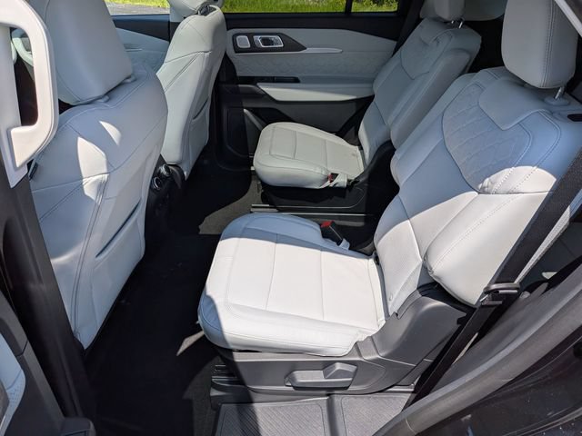 New 2026 Ford Explorer Platinum w/ LUX Leather Package AWD/4WD image 19