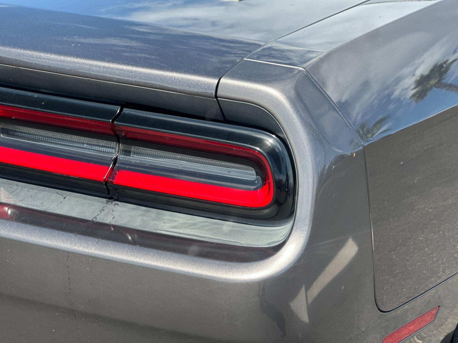 Used 2015 Dodge Challenger SXT RWD image 22