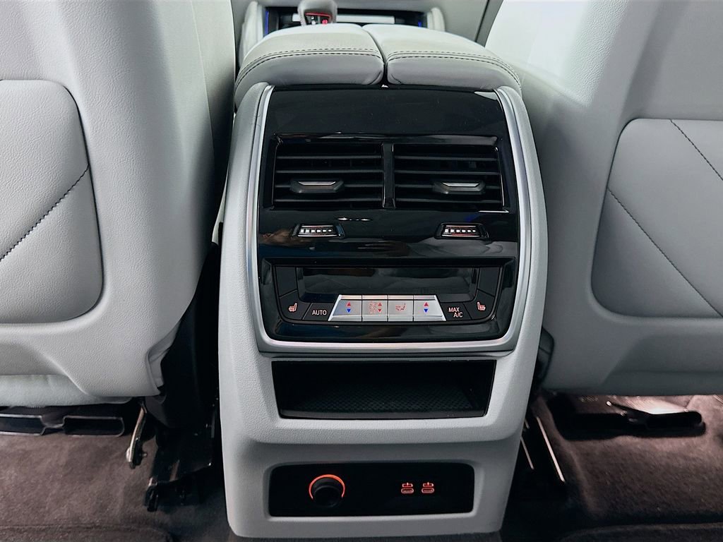 New 2026 BMW XM Label Red w/ M Driver's Package image 18