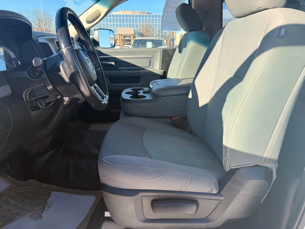 Used 2015 RAM 2500 SLT w/ Luxury Group image 10