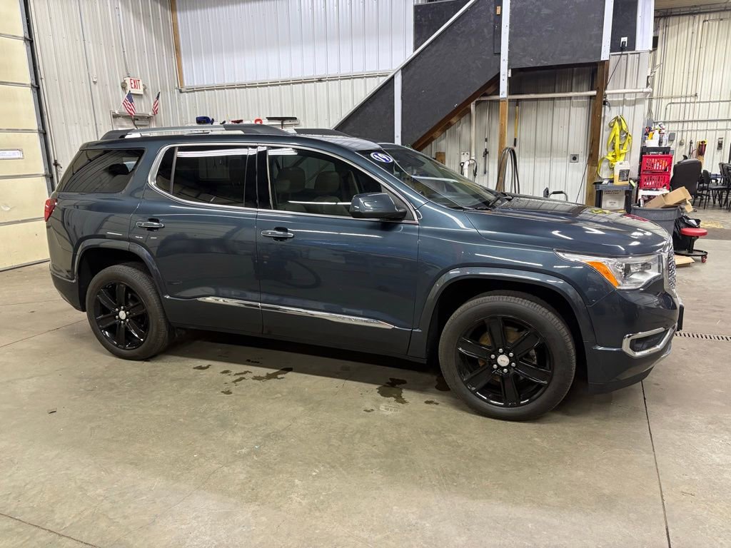Used 2019 GMC Acadia Denali w/ Technology Package image 2
