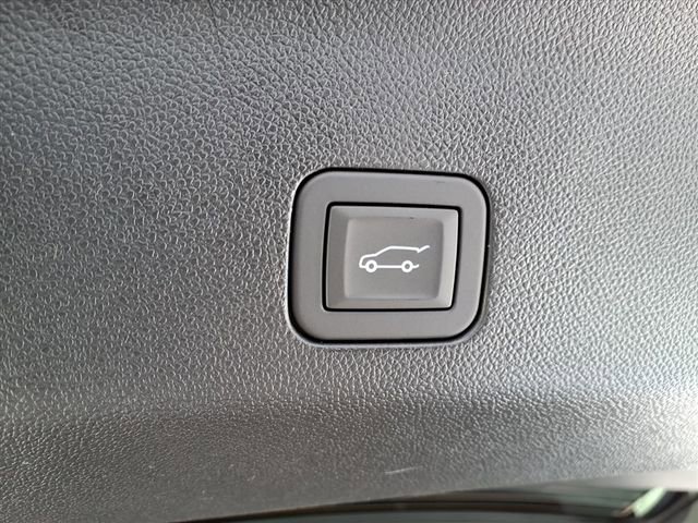 New 2026 GMC Yukon Elevation w/ LPO, Floor Liner Package image 13