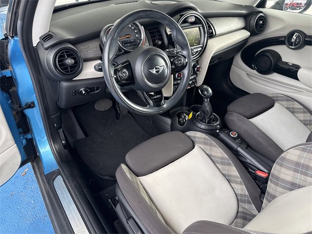 Used 2015 MINI Cooper 2-Door Hardtop image 10