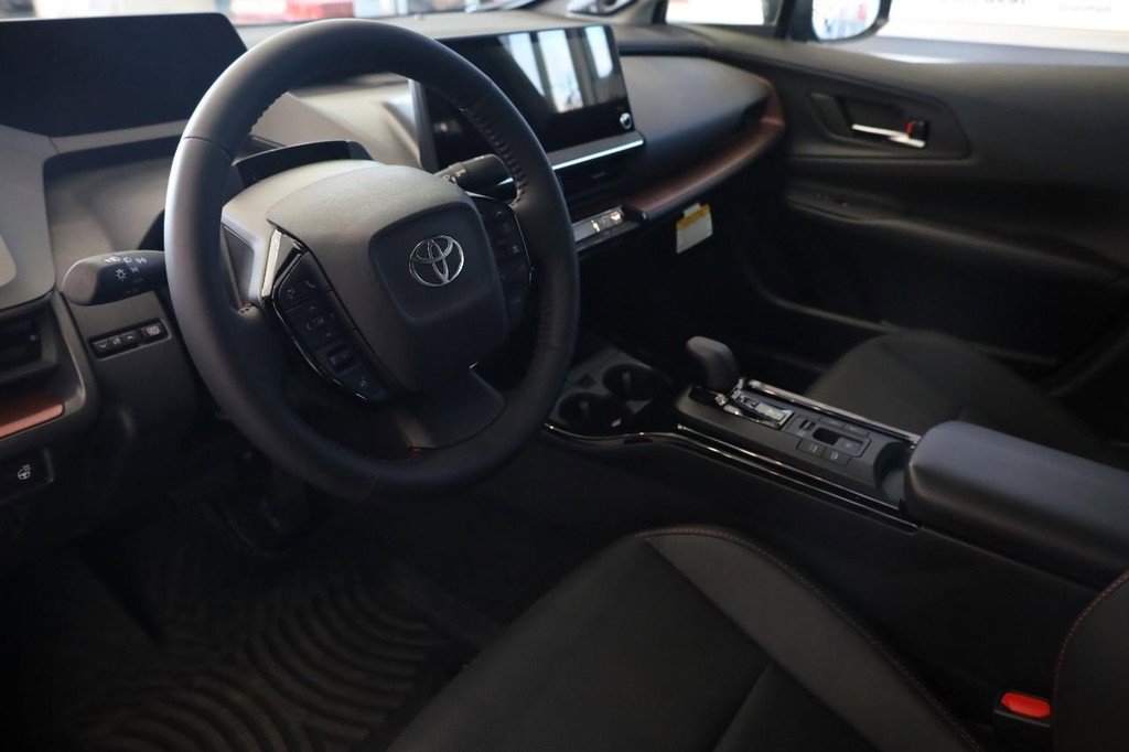 New 2026 Toyota Prius Plug-In Hybrid image 8