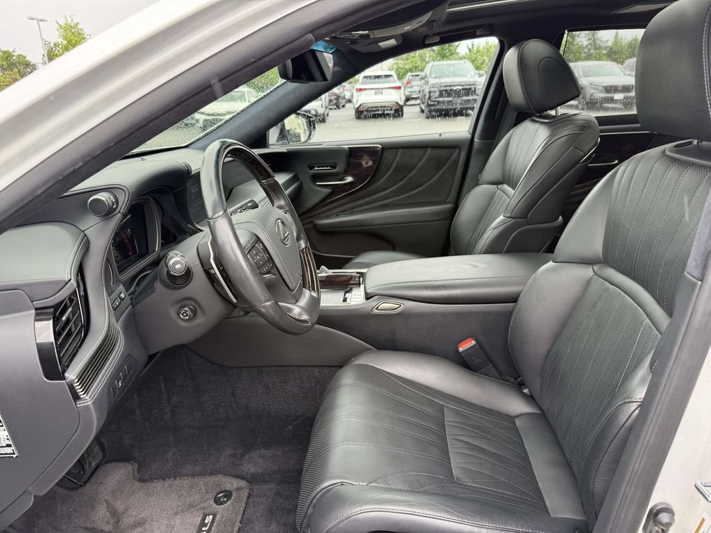 Used 2018 Lexus LS 500 AWD w/ Luxury Package image 13