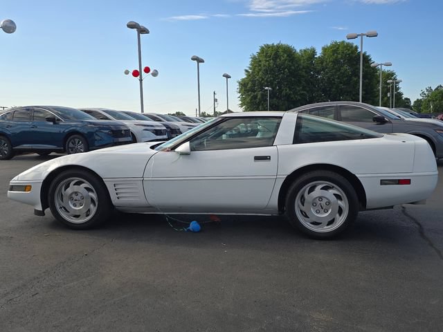 Used 1993 Chevrolet Corvette Coupe RWD image 6
