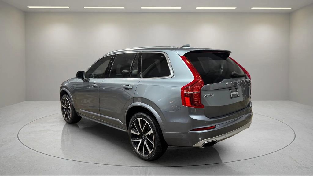 Used 2020 Volvo XC90 T6 Momentum w/ Protection Package image 14