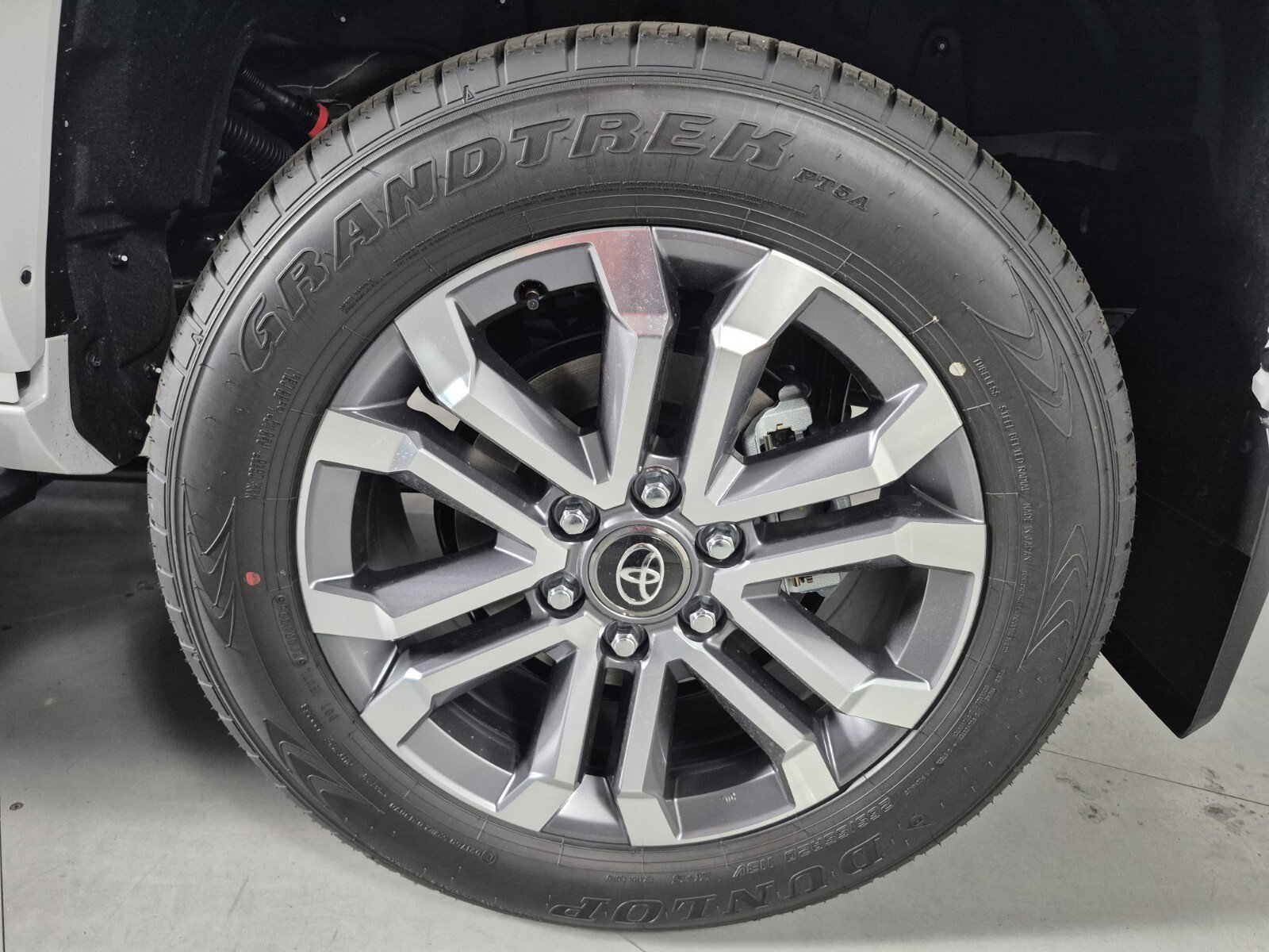 New 2026 Toyota 4Runner Limited AWD/4WD image 11