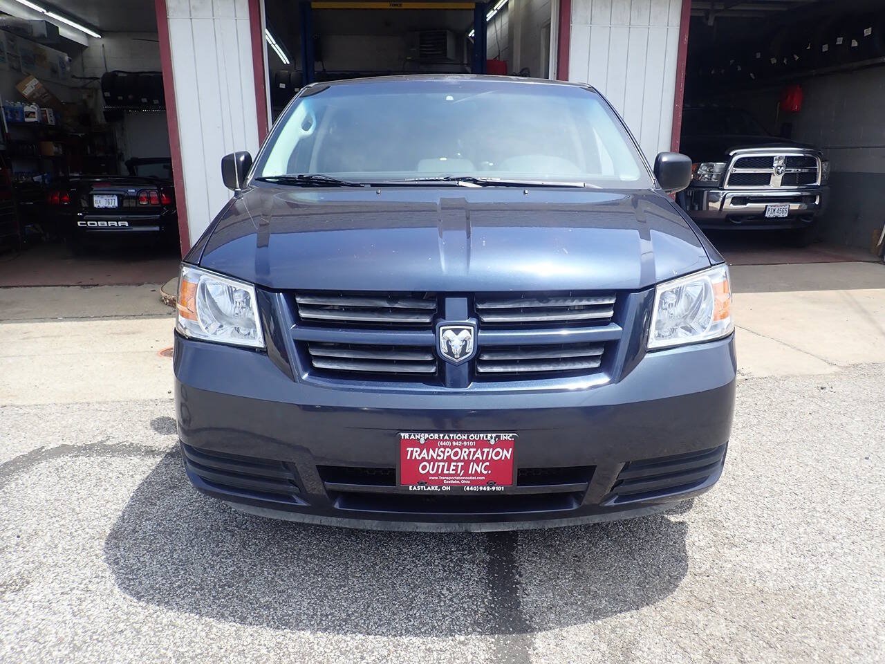 Used 2008 Dodge Grand Caravan SE FWD image 3