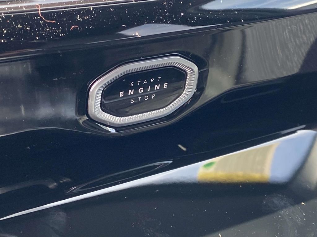 New 2026 Jeep Grand Cherokee Limited w/ Luxury Tech Group II image 52