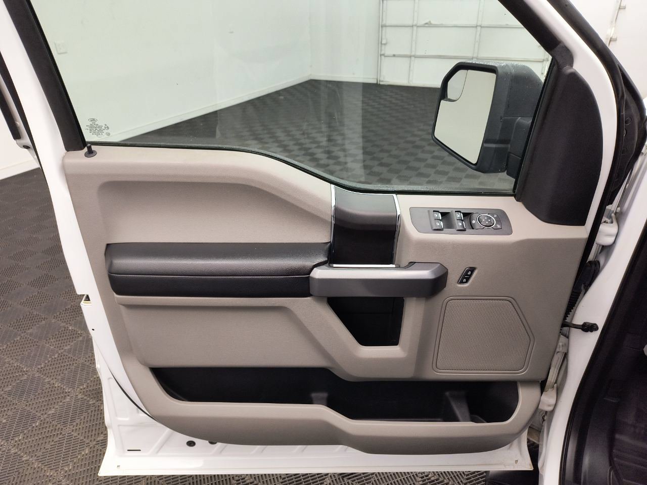 Used 2018 Ford F150 XLT AWD/4WD image 14