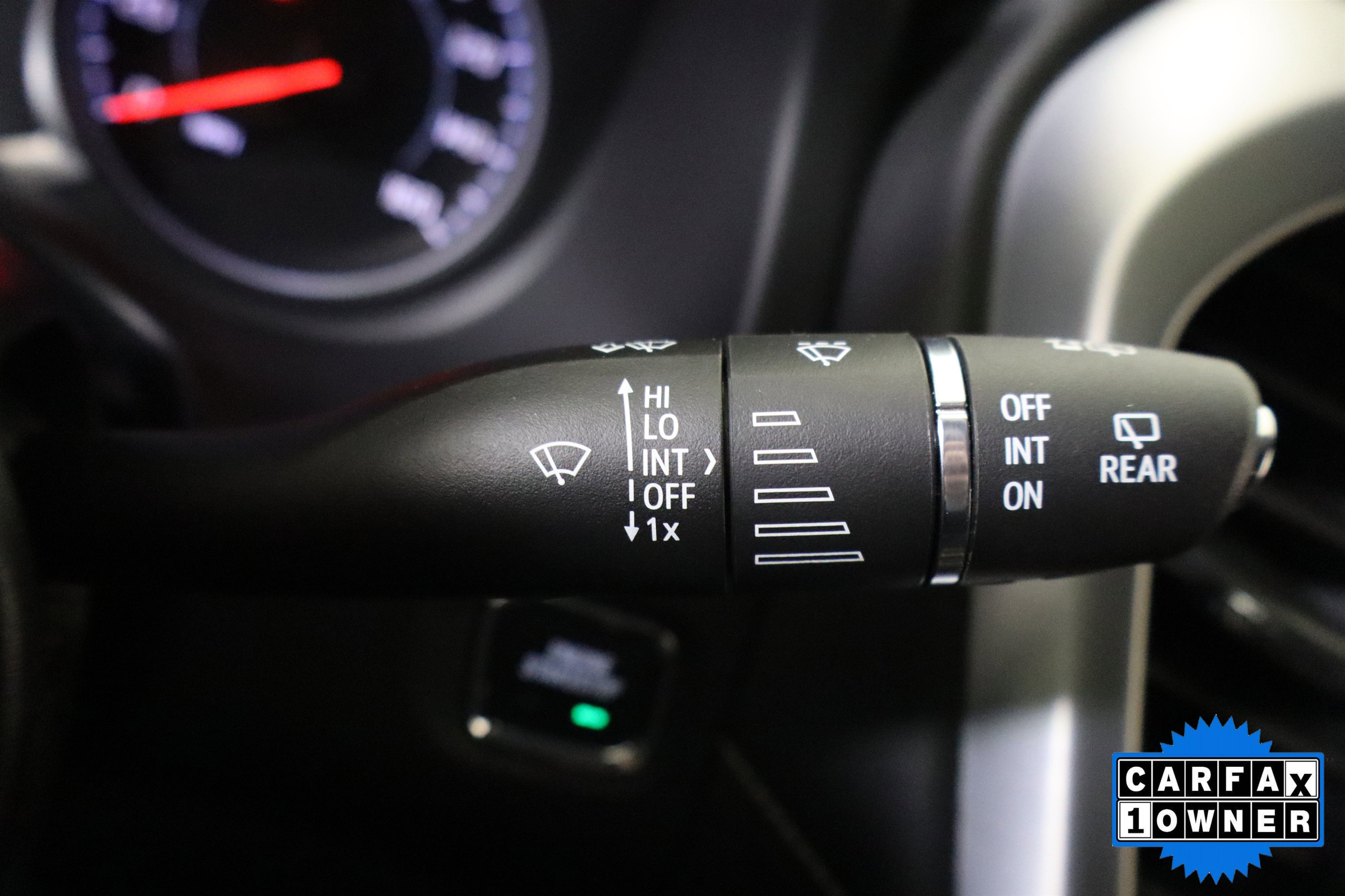 Used 2023 GMC Acadia SLE w/ Driver Convenience Package image 31