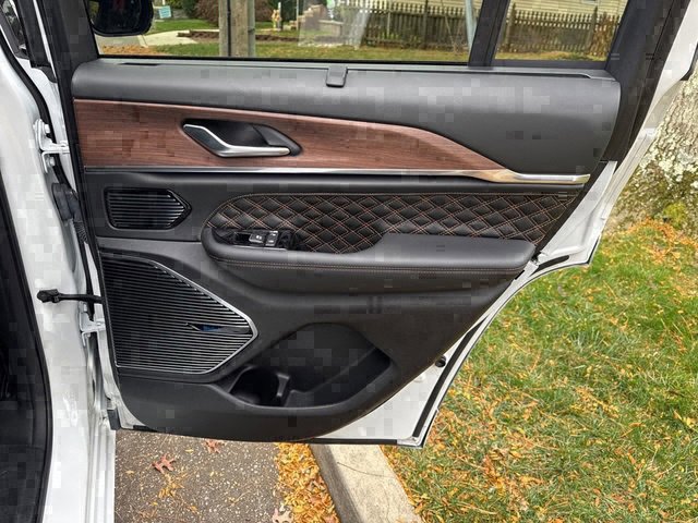 Used 2022 Jeep Grand Cherokee Summit w/ Adv Protech Group IV image 12