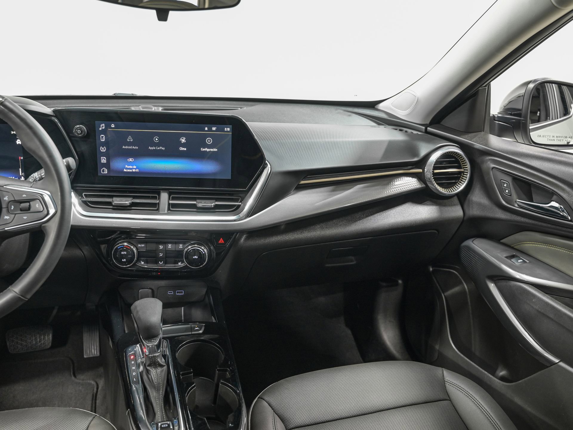 Used 2025 Chevrolet Trax ACTIV w/ Driver Confidence Package image 30