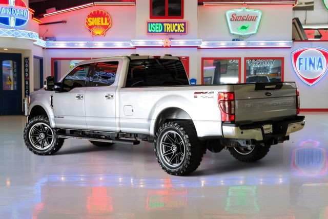 Used 2022 Ford F350 XLT w/ XLT Premium Package AWD/4WD image 4