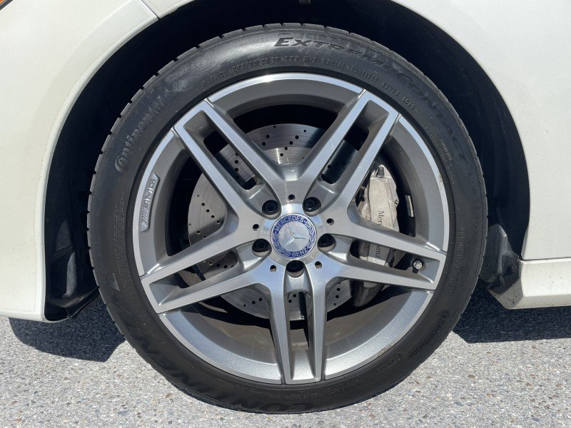 Used 2014 Mercedes-Benz E 550 4MATIC Sedan image 21