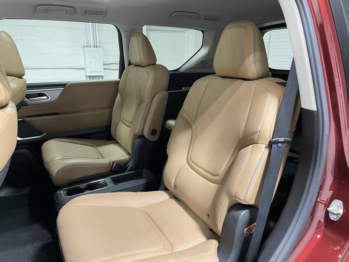 Used 2025 INFINITI QX80 Luxe AWD/4WD image 18