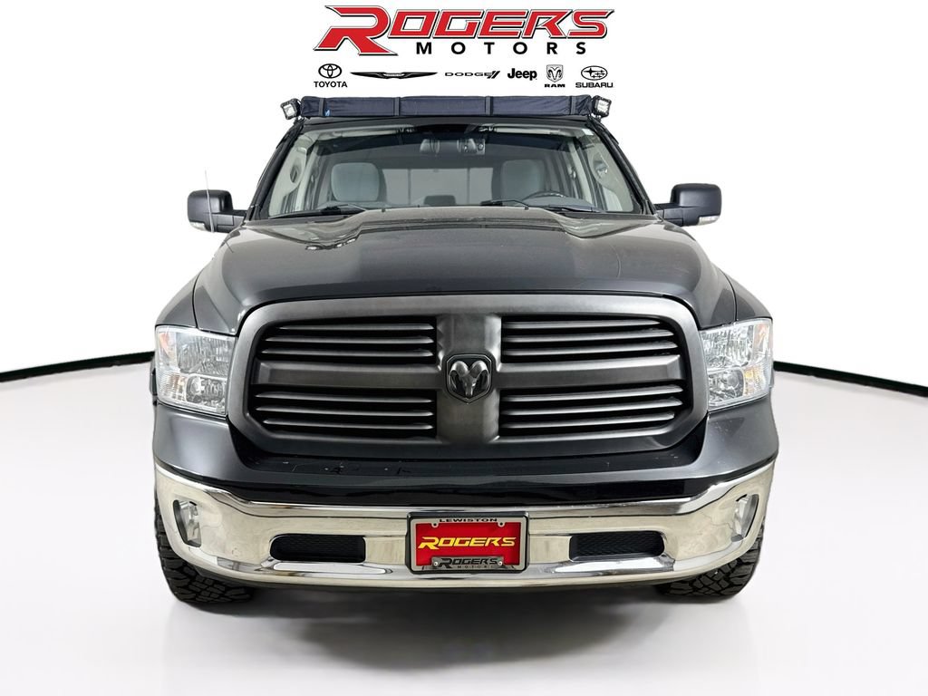 Used 2017 RAM 1500 Classic SLT w/ SLT Plus D←cor Group AWD/4WD image 2