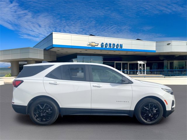 Used 2023 Chevrolet Equinox LS w/ LS Convenience Package image 5