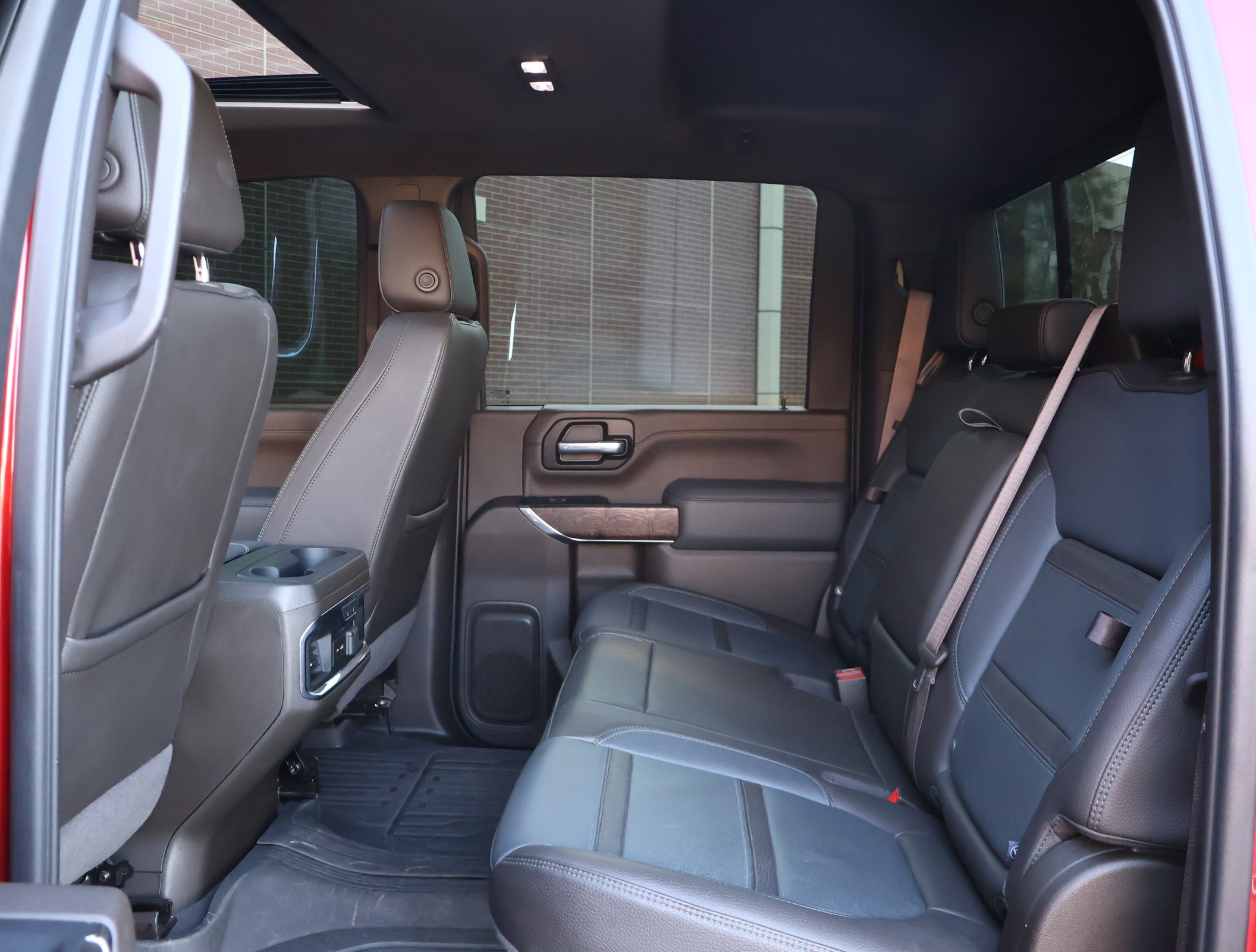 Used 2023 GMC Sierra 2500 Denali image 25