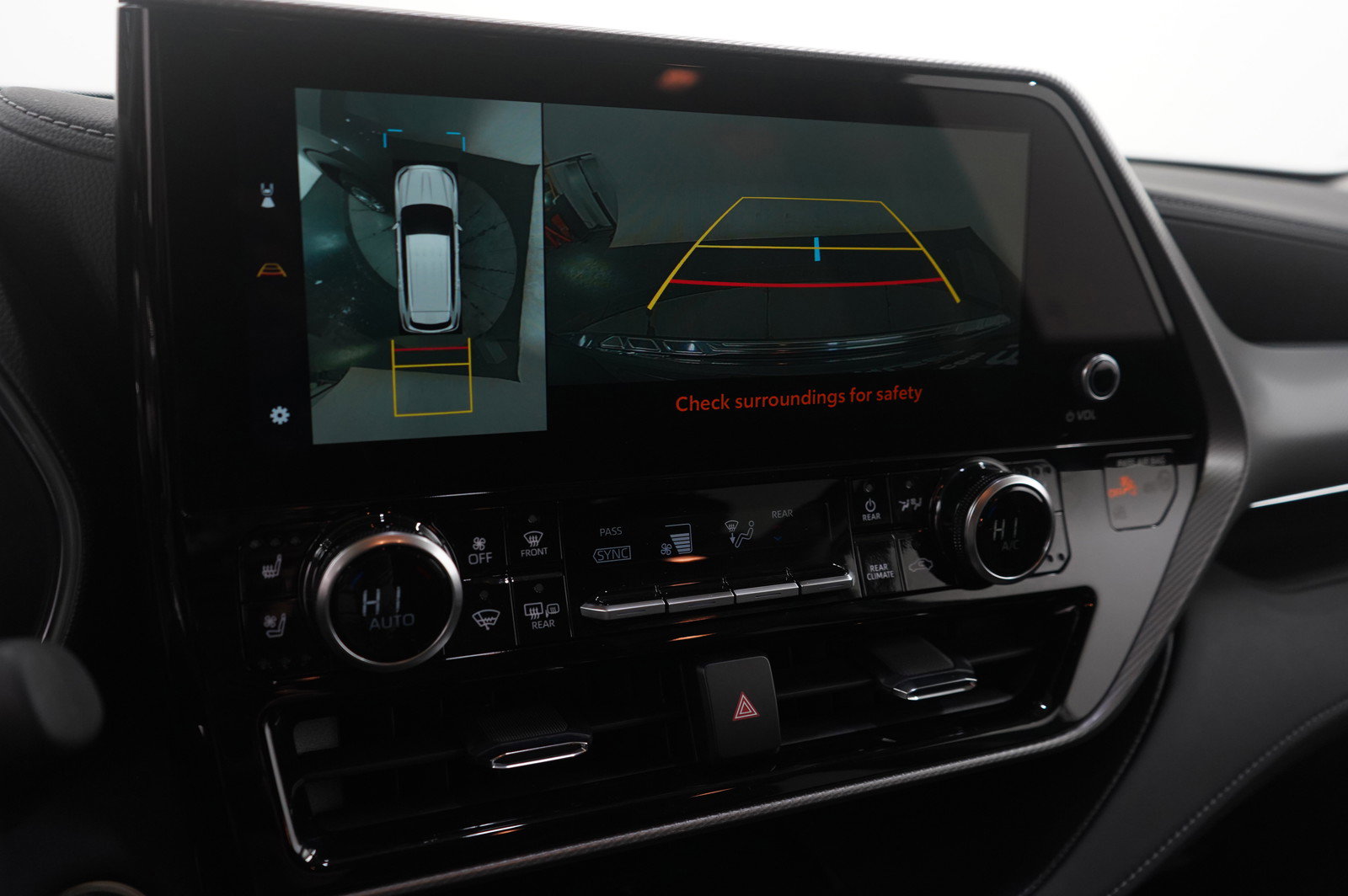 Used 2025 Toyota Highlander Platinum image 21