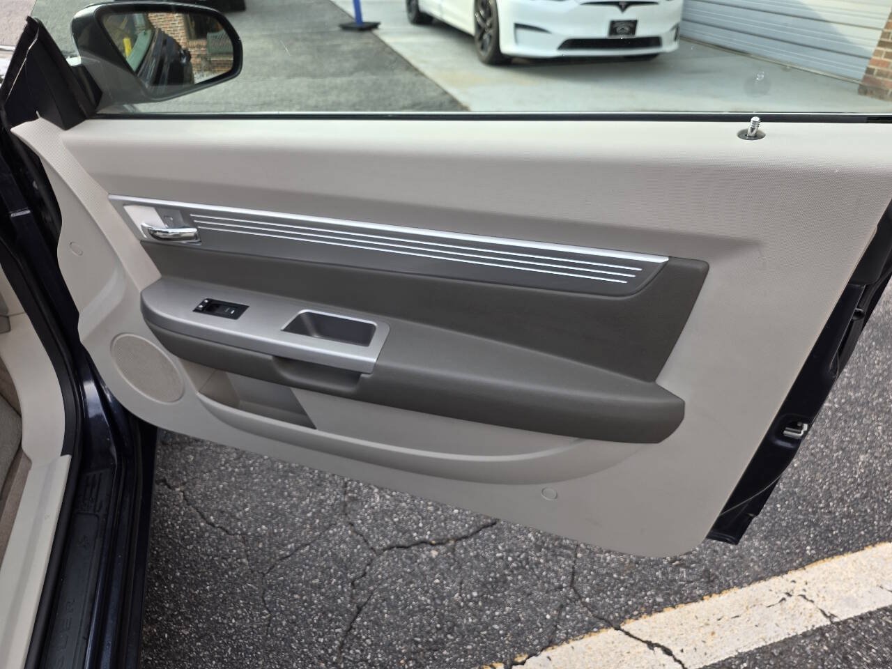Used 2008 Chrysler Sebring Touring w/ Special Touring Group FWD image 17