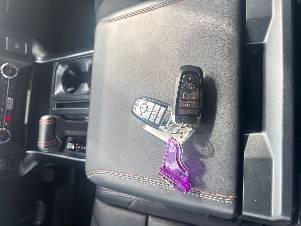 Used 2025 Ford F150 Raptor AWD/4WD image 28