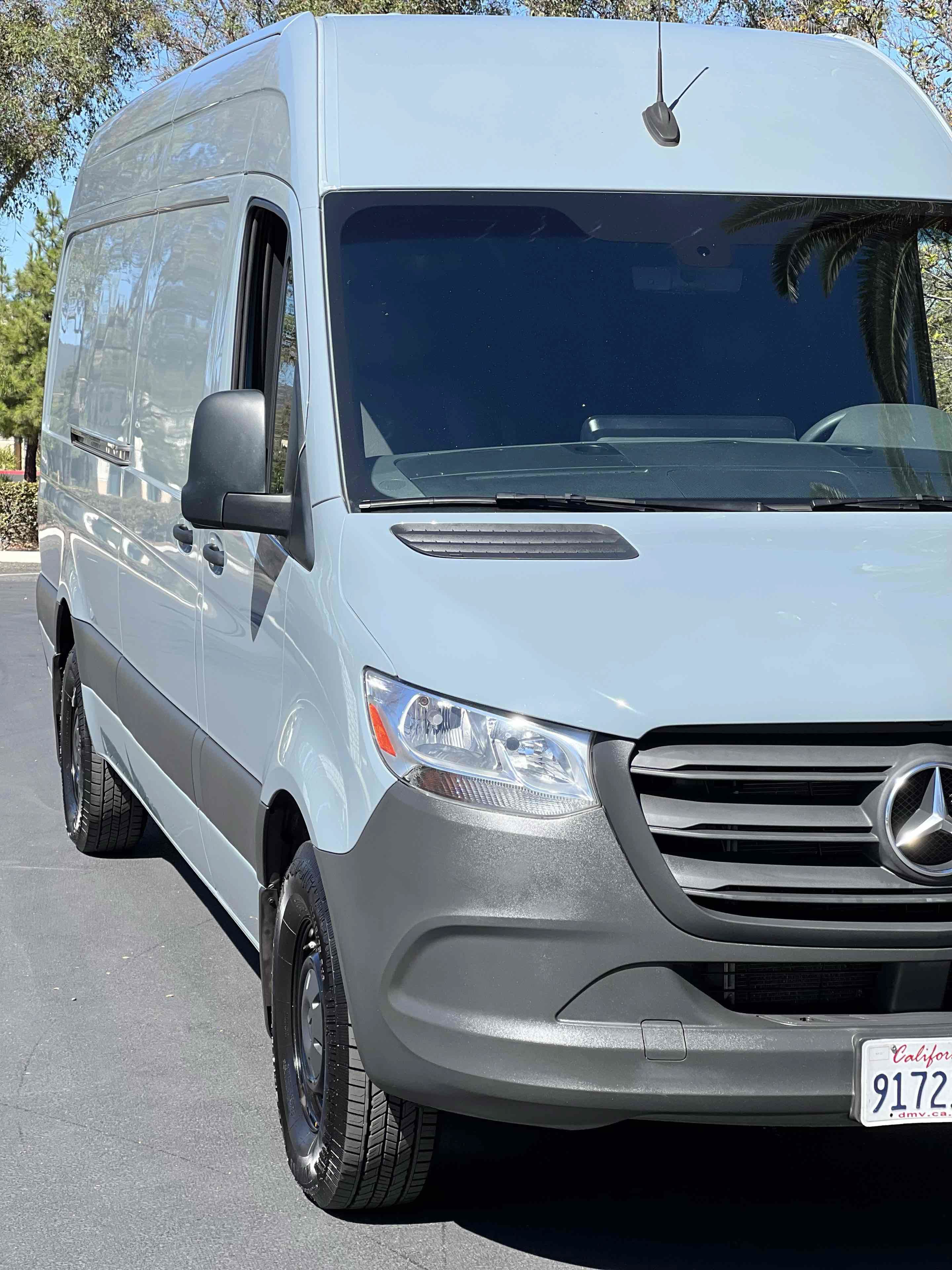Used 2024 Mercedes-Benz Sprinter 2500 image 54