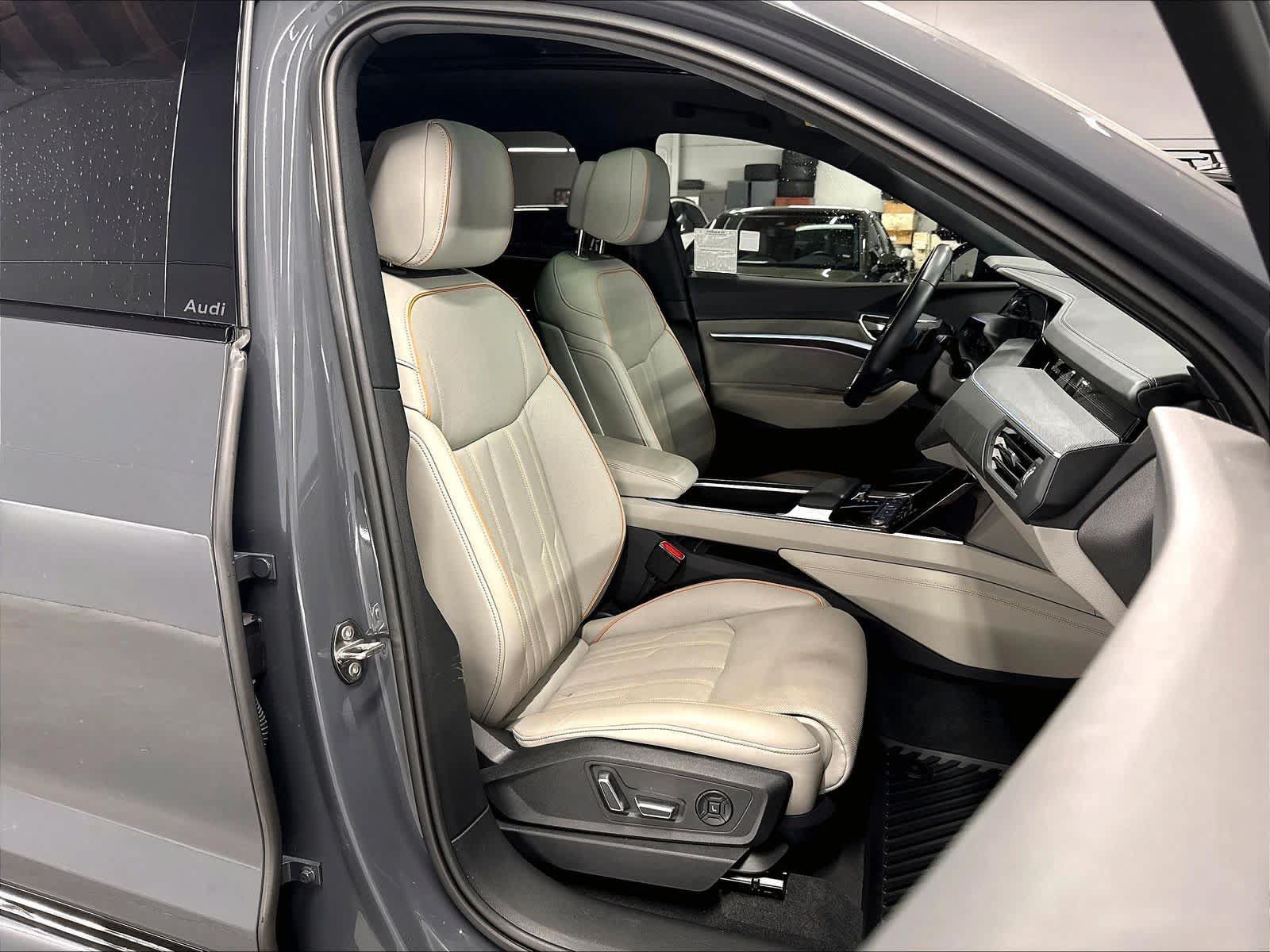 Certified 2024 Audi Q8 e-tron Premium Plus AWD/4WD image 10
