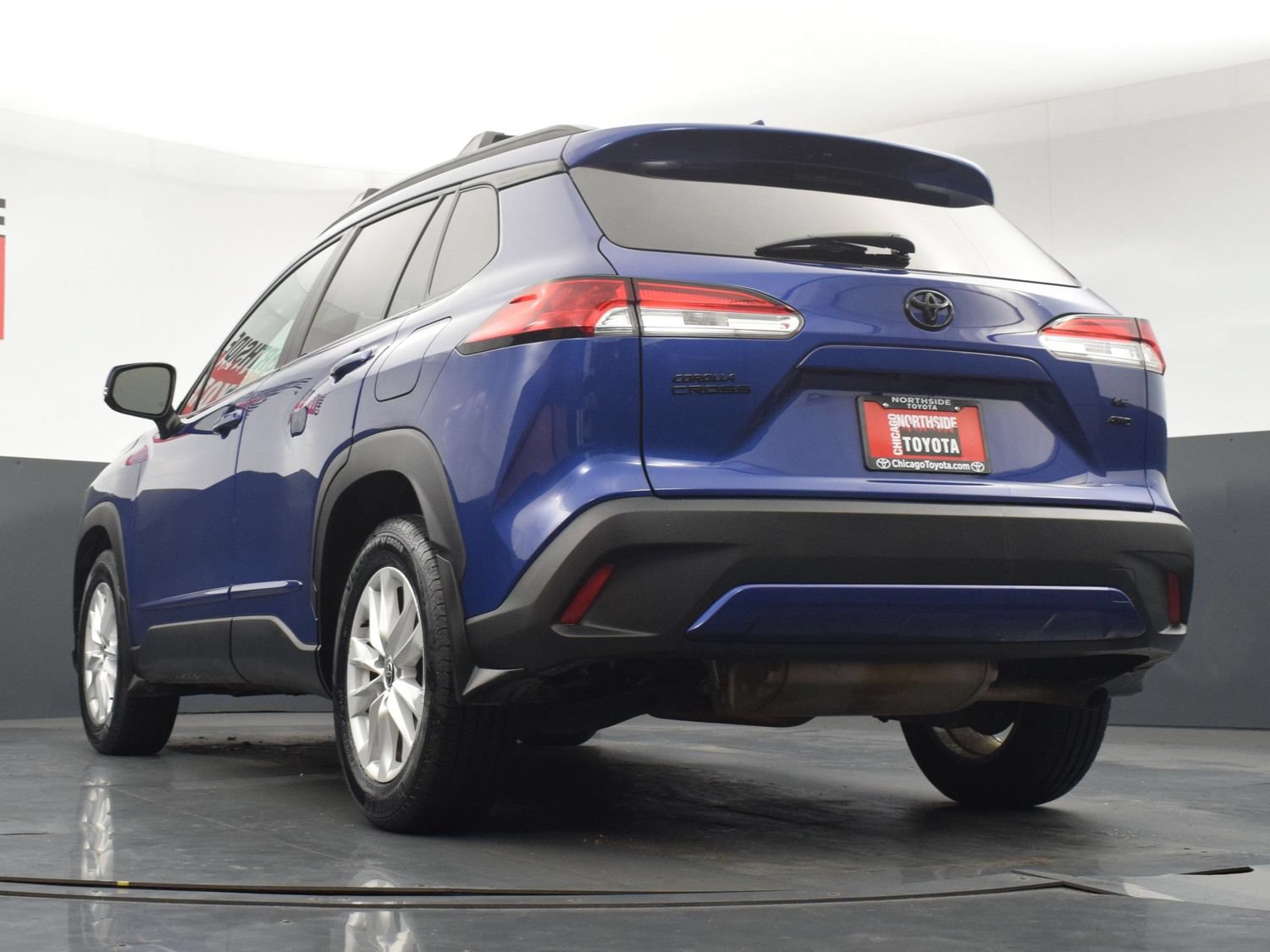 Used 2022 Toyota Corolla Cross LE w/ Moonroof Package AWD/4WD image 28