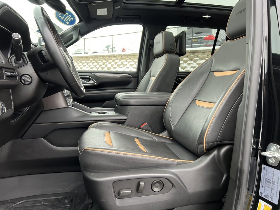 Used 2023 GMC Yukon AT4 w/ AT4 Premium Package image 4