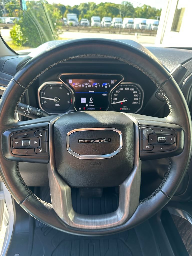 Used 2023 GMC Sierra 2500 Denali w/ Denali Ultimate Package AWD/4WD image 16