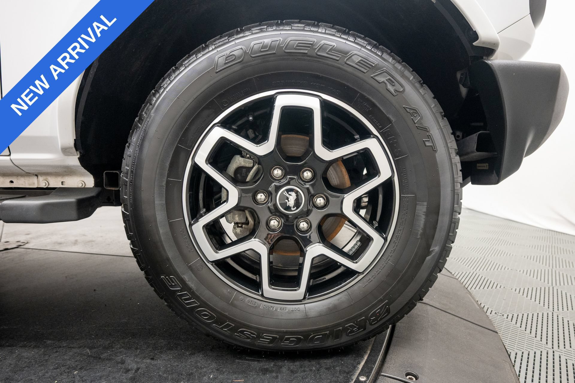 Used 2024 Ford Bronco Outer Banks AWD/4WD image 30
